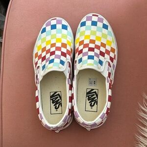 Women’s 7 multicolored checkered vans